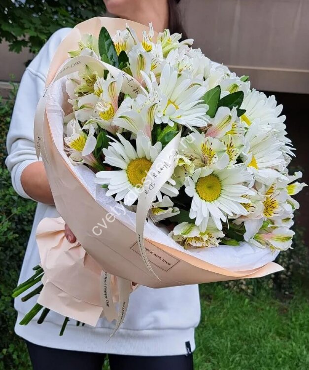 Букет цветов «Нежность полей»  - 3 750 руб.